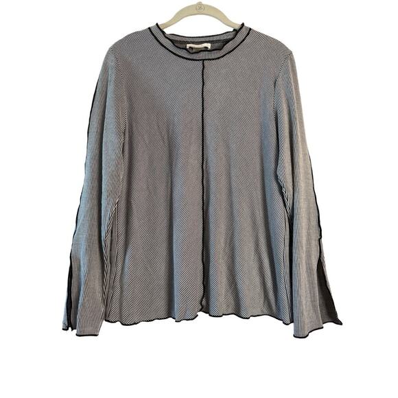 UO Urban Romantics Black Gray Flare Sleeve Long Sleeve Top Sz Large - Picture 1 of 4